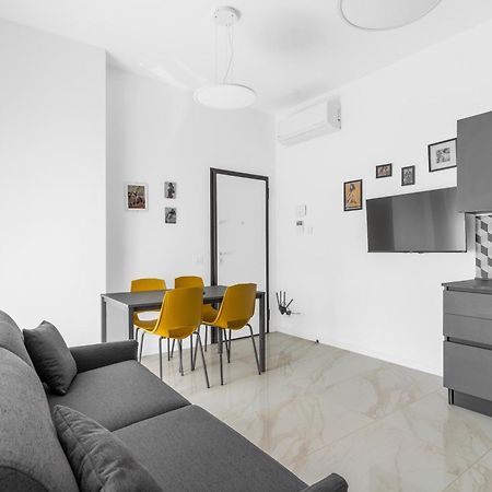 Mi Casa - Appartamento In Ponte Nuovo 米兰 外观 照片